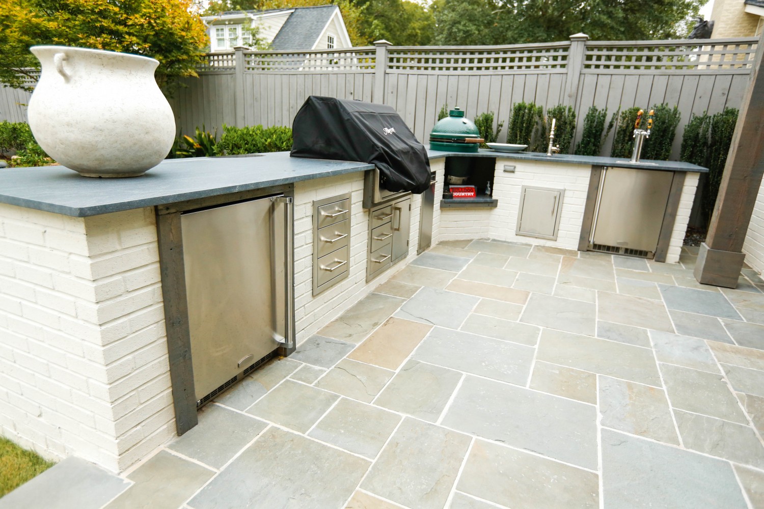 Tips for Designing Your Dream Outdoor Kitchen
